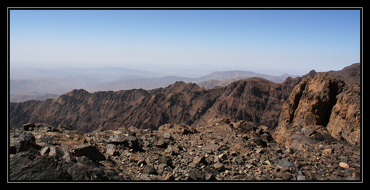 IMG_7670 cs cadre.jpg - Maroc - Panorama vu de la crête menant au Sommet du Toubkal